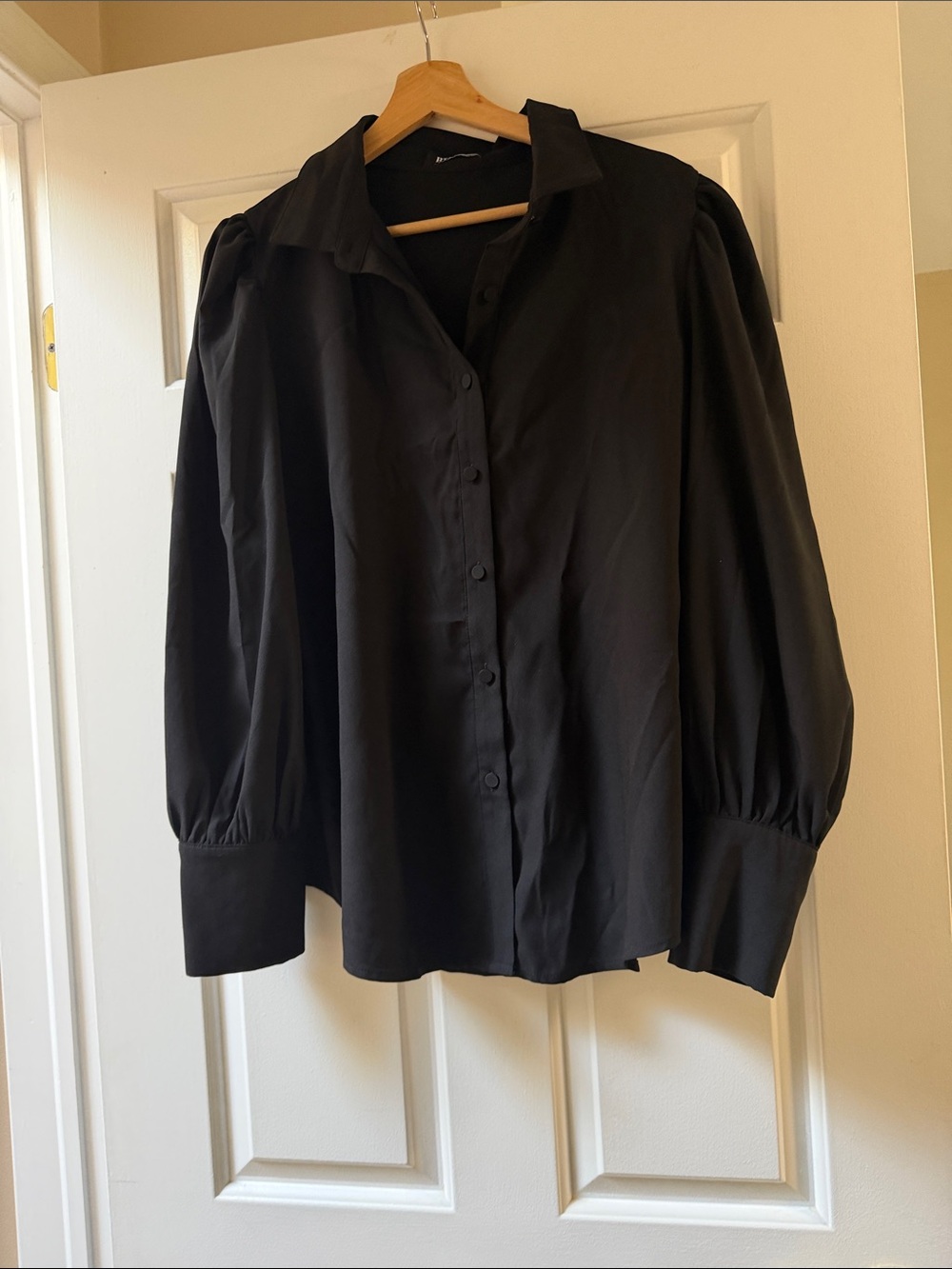 Black Button-Front Puff Sleeve Shirt